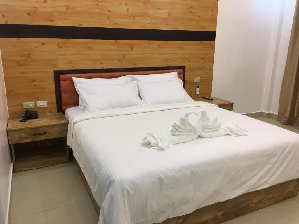 Hotel Primera Замбоанга Экстерьер фото