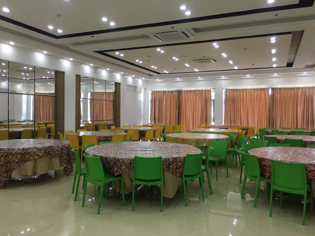 Hotel Primera Замбоанга Экстерьер фото