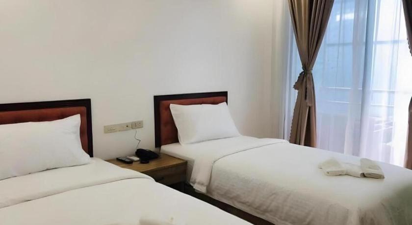 Hotel Primera Замбоанга Экстерьер фото