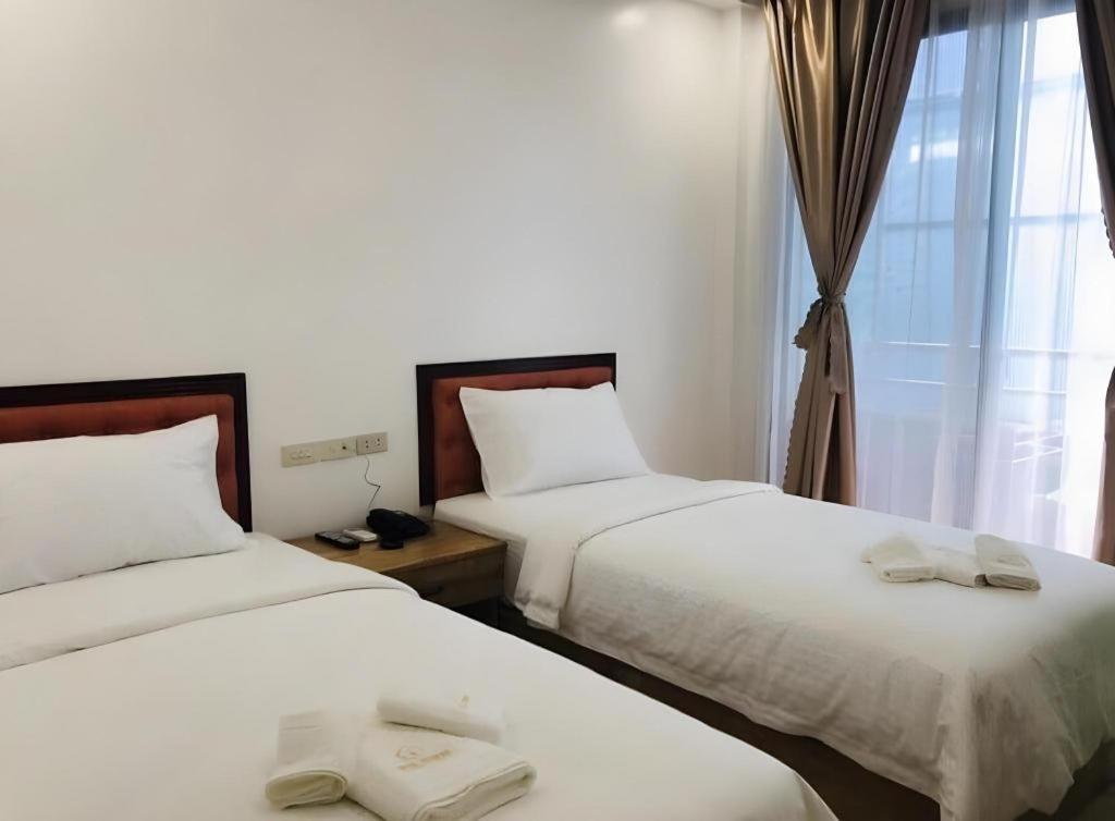 Hotel Primera Замбоанга Экстерьер фото