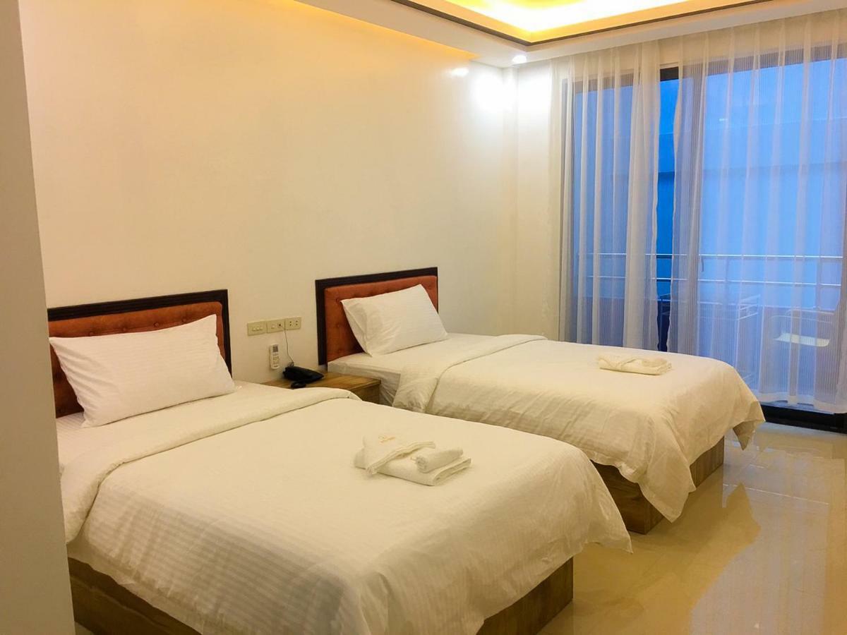 Hotel Primera Замбоанга Экстерьер фото